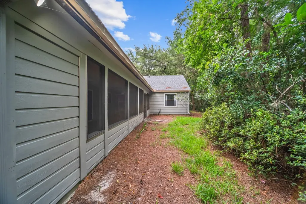 8025 SW 47th Court Gainesville FL 32608