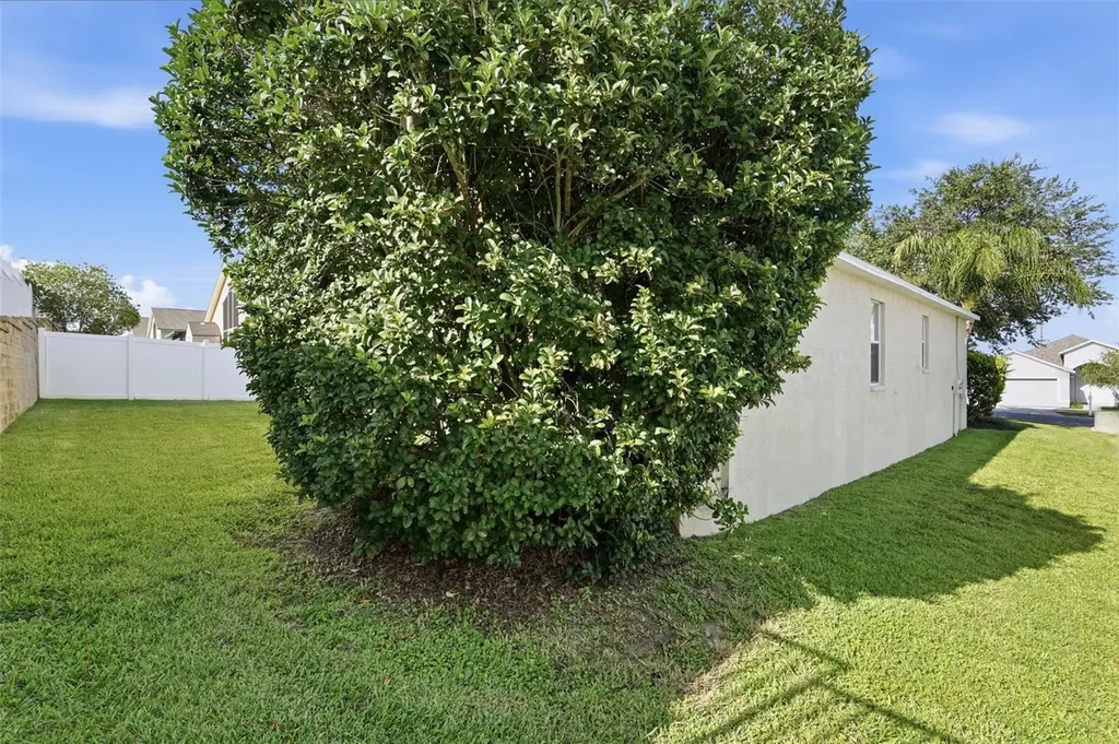 7912 Merchantville Circle Zephyrhills FL 33540