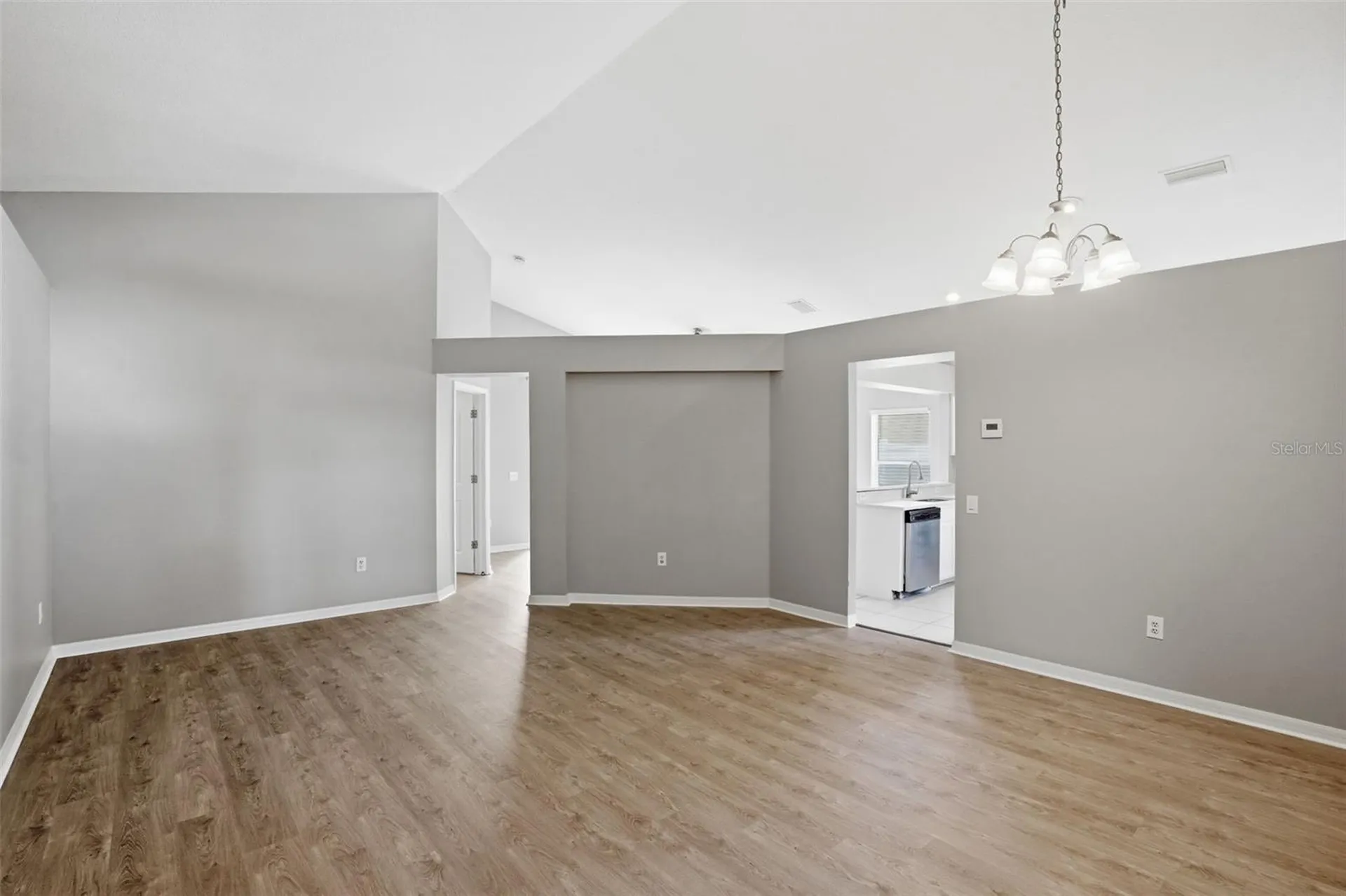 7912 Merchantville Circle Zephyrhills FL 33540