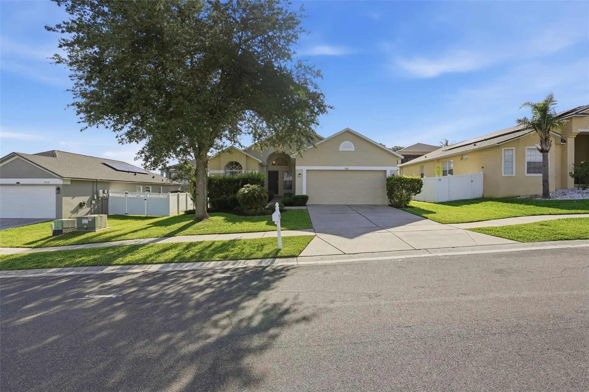 7912 Merchantville Circle Zephyrhills FL 33540