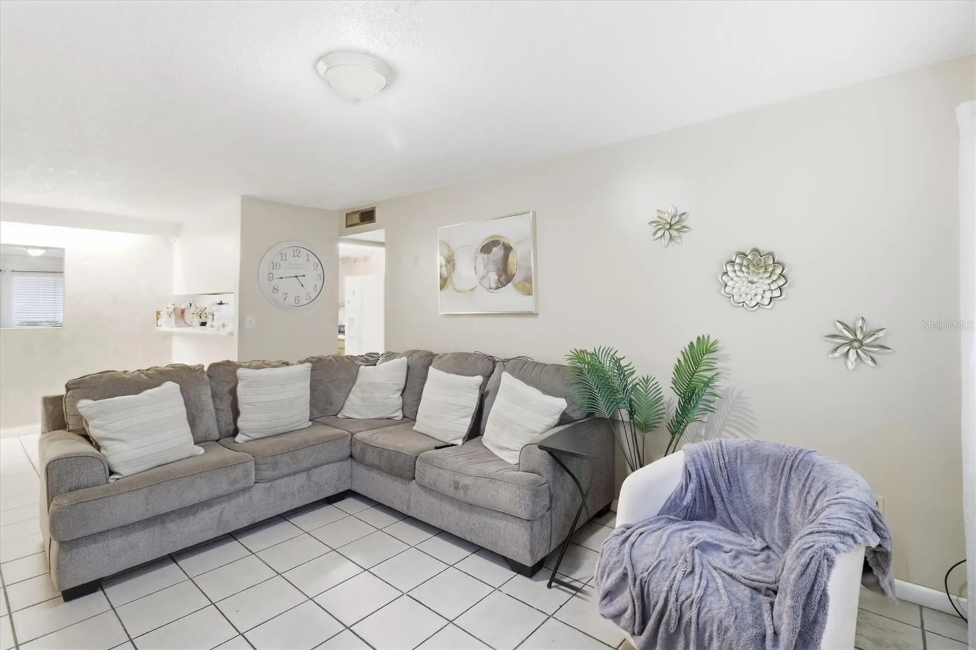 931 W Oak Ridge Road Orlando FL 32809