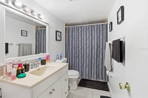 931 W Oak Ridge Road Orlando FL 32809