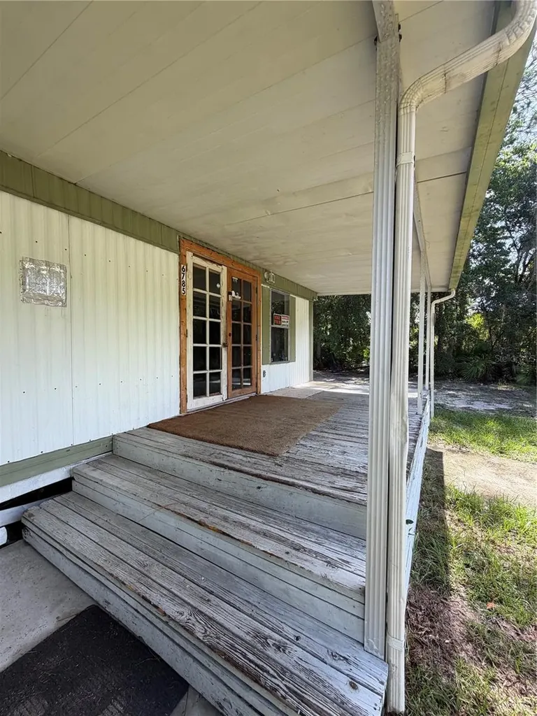 6785 W Country Club Drive Homosassa FL 34448