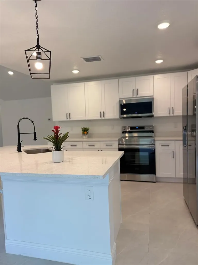 963 Sareta Street SE Palm Bay FL 32909