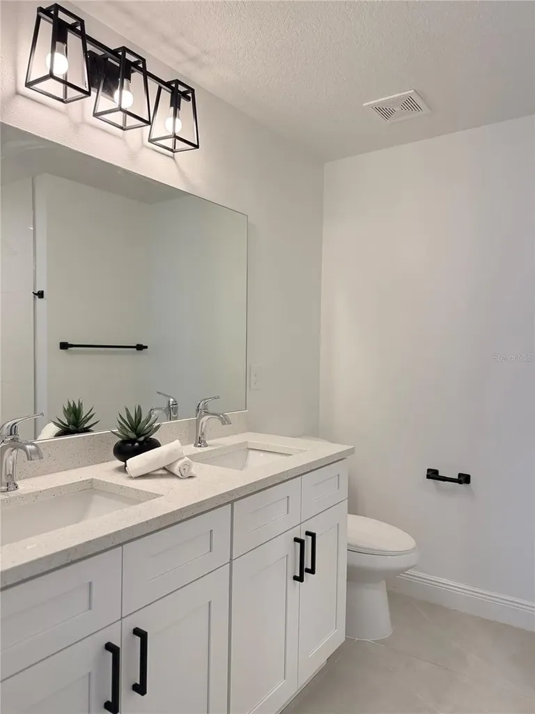 963 Sareta Street SE Palm Bay FL 32909