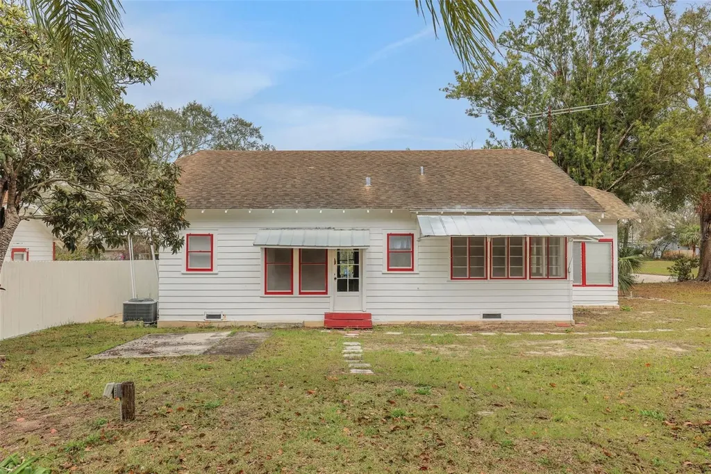 742 Hibiscus Avenue Lake Wales FL 33853