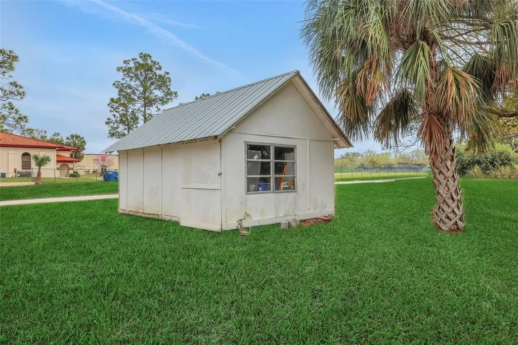 742 Hibiscus Avenue Lake Wales FL 33853