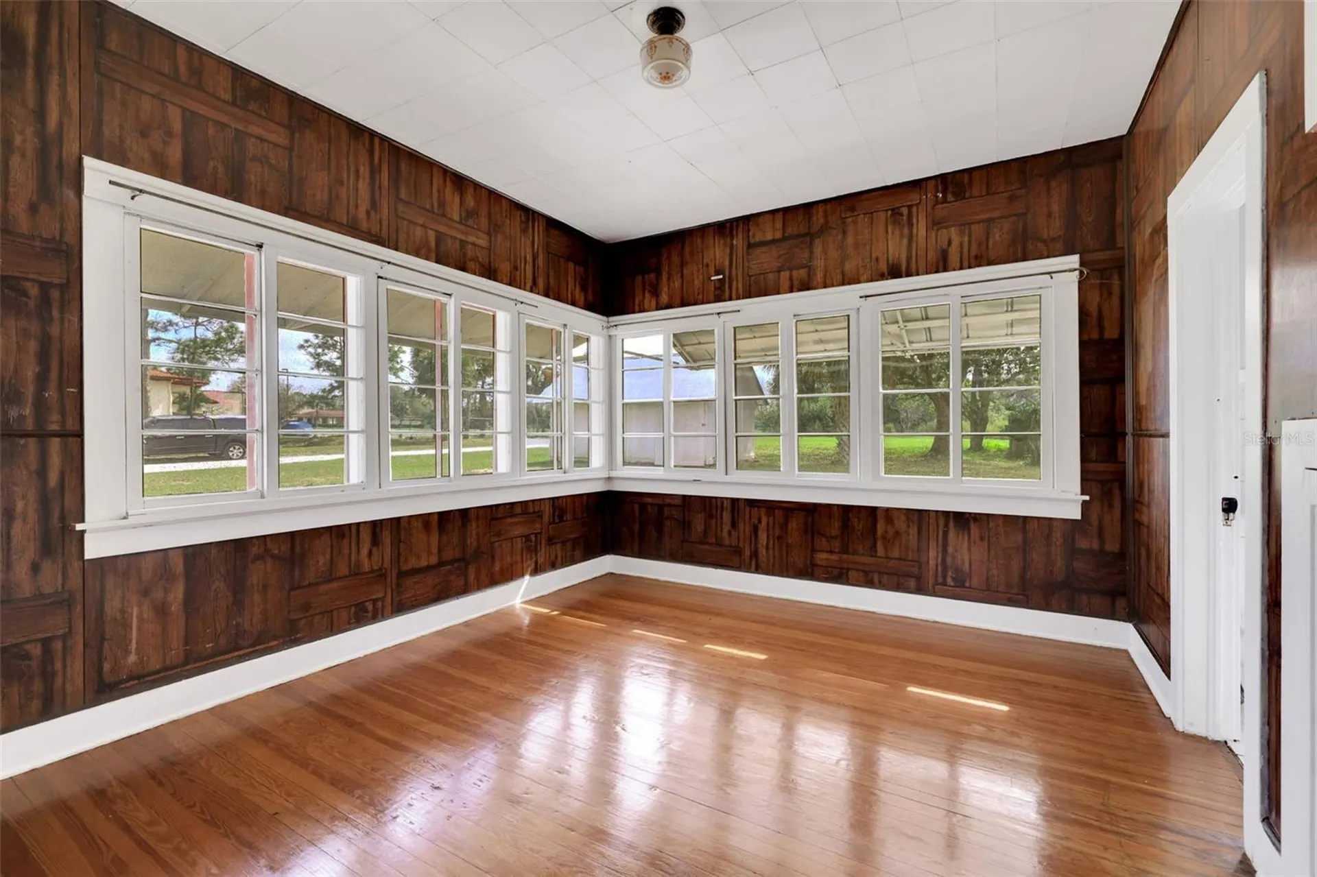 742 Hibiscus Avenue Lake Wales FL 33853