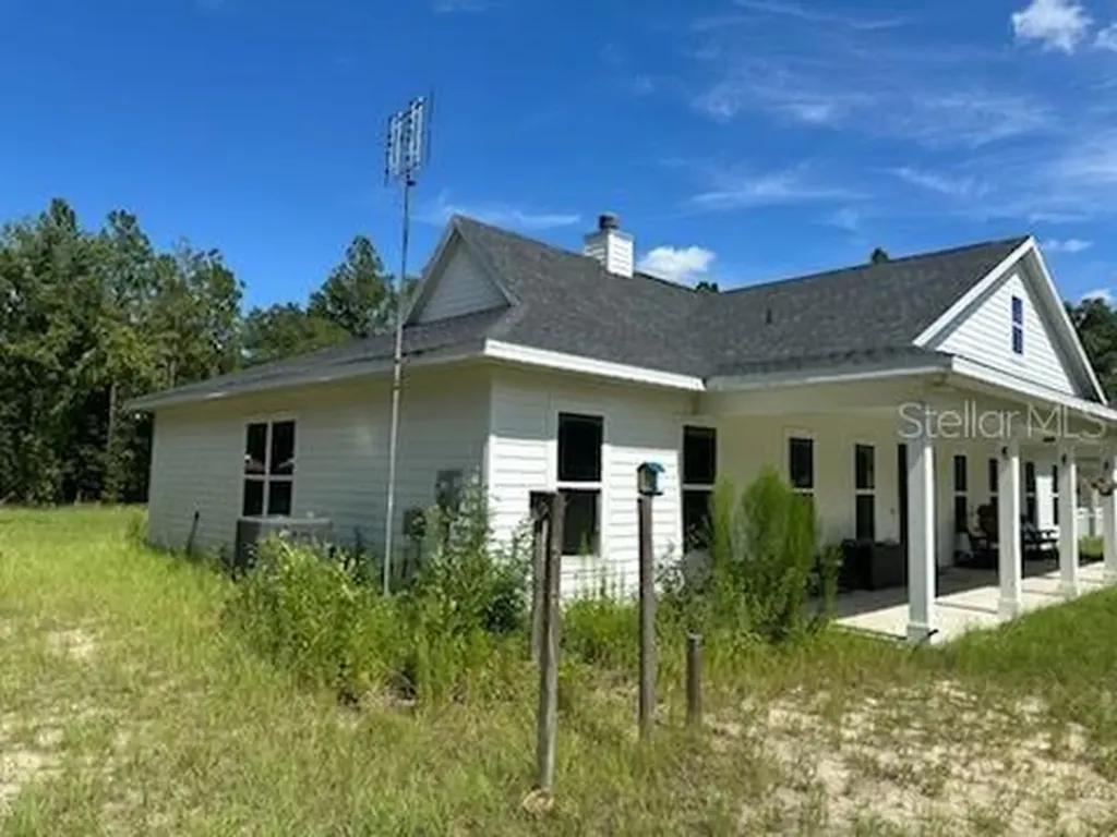 5040 NE 48th Court High Springs FL 32643