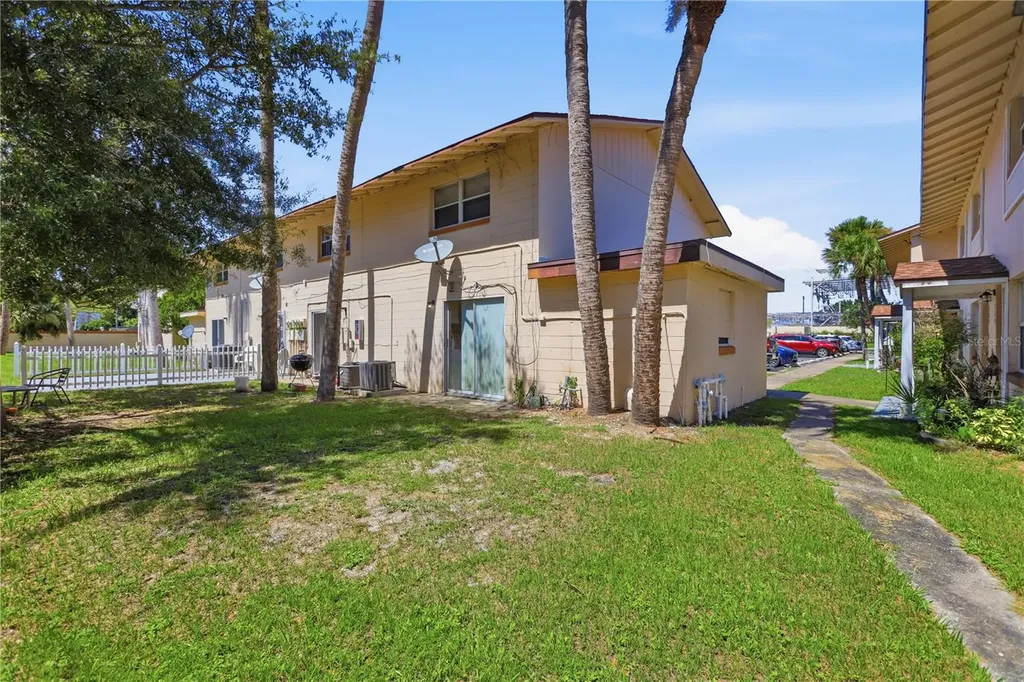 1600 S Palmetto Avenue South Daytona FL 32119