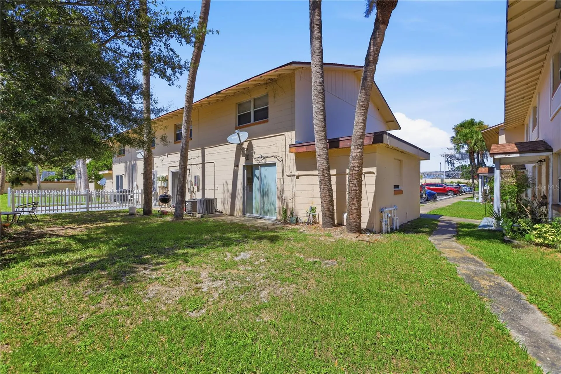 1600 S Palmetto Avenue South Daytona FL 32119