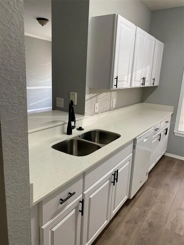3605 Conroy Road Orlando FL 32839