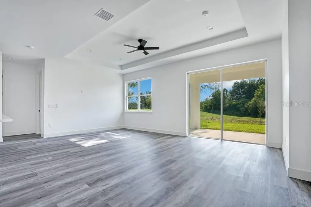 551 Dowling Circle Lady Lake FL 32159