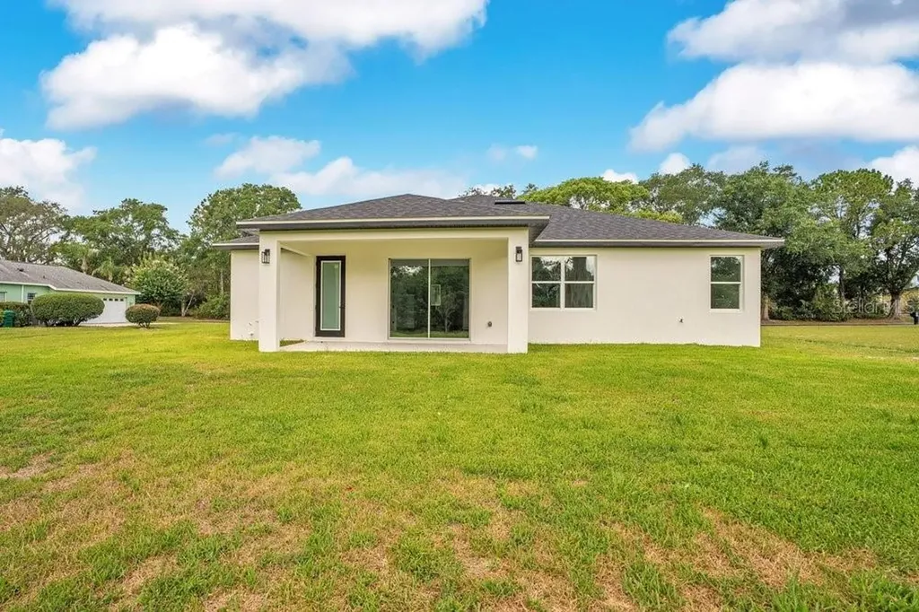 551 Dowling Circle Lady Lake FL 32159