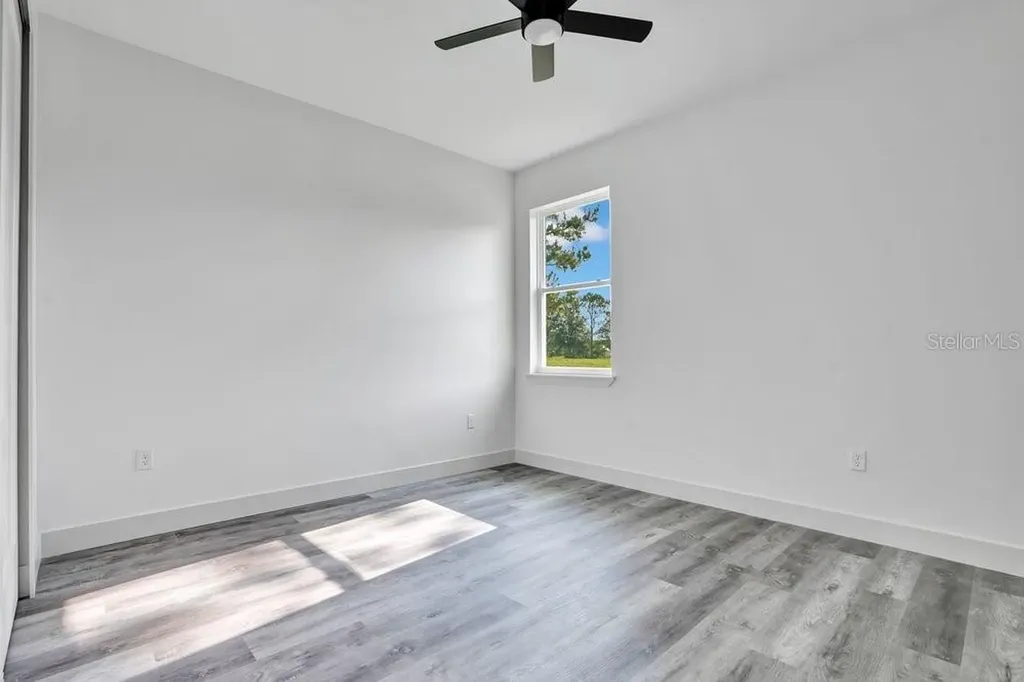 551 Dowling Circle Lady Lake FL 32159