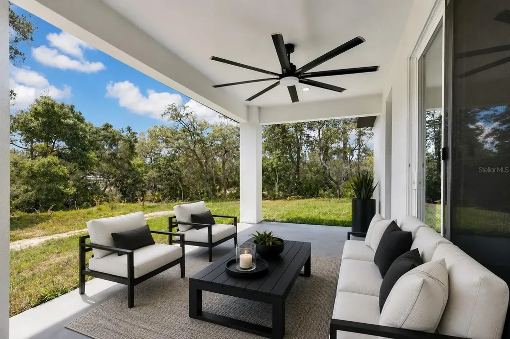 551 Dowling Circle Lady Lake FL 32159