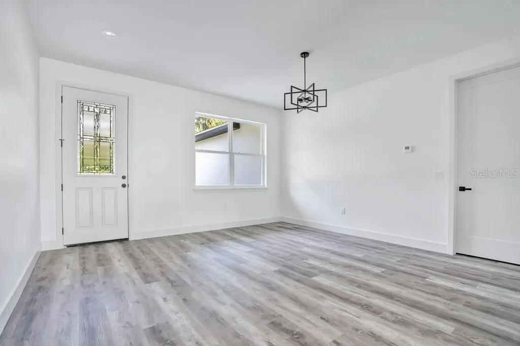551 Dowling Circle Lady Lake FL 32159