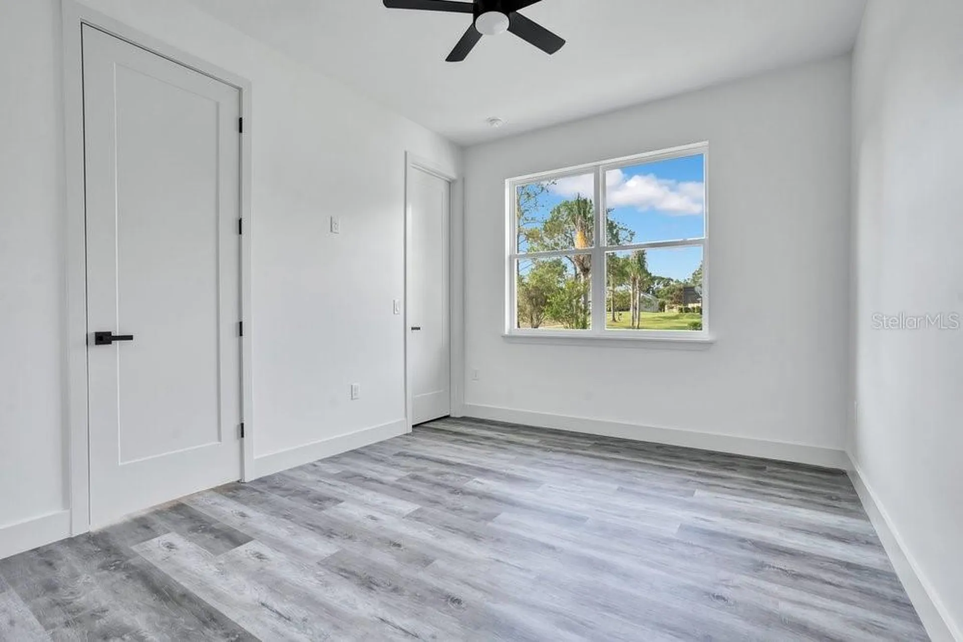 551 Dowling Circle Lady Lake FL 32159