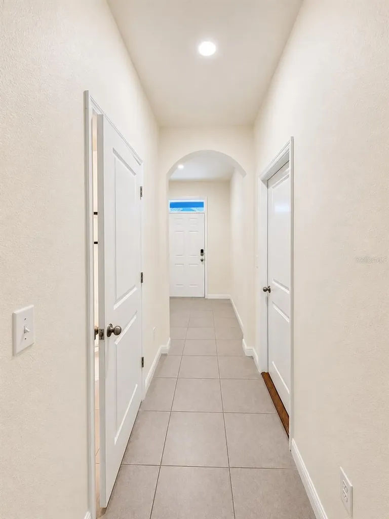 809 Lucent Sands Court Brandon FL 33511