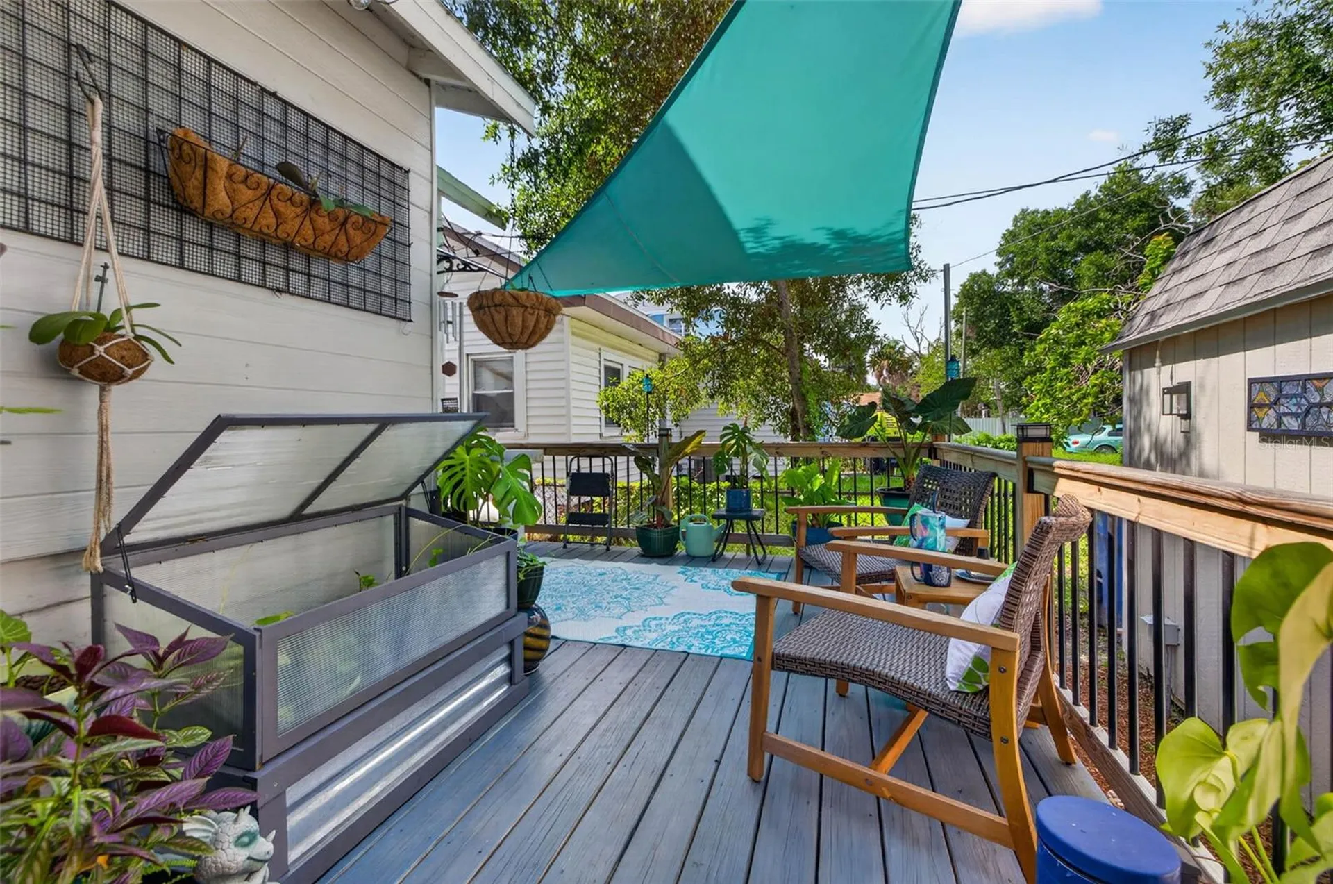 2042 14th Street S St Petersburg FL 33705