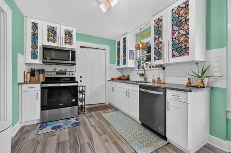 2042 14th Street S St Petersburg FL 33705