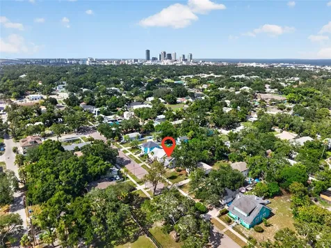 2042 14th Street S St Petersburg FL 33705