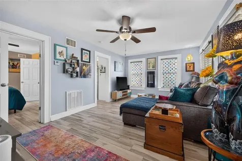 2042 14th Street S St Petersburg FL 33705