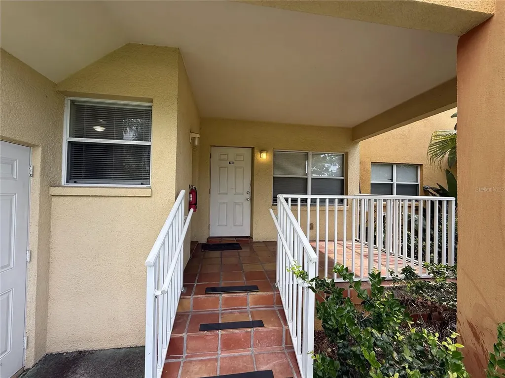 1355 Drew Street Clearwater FL 33755