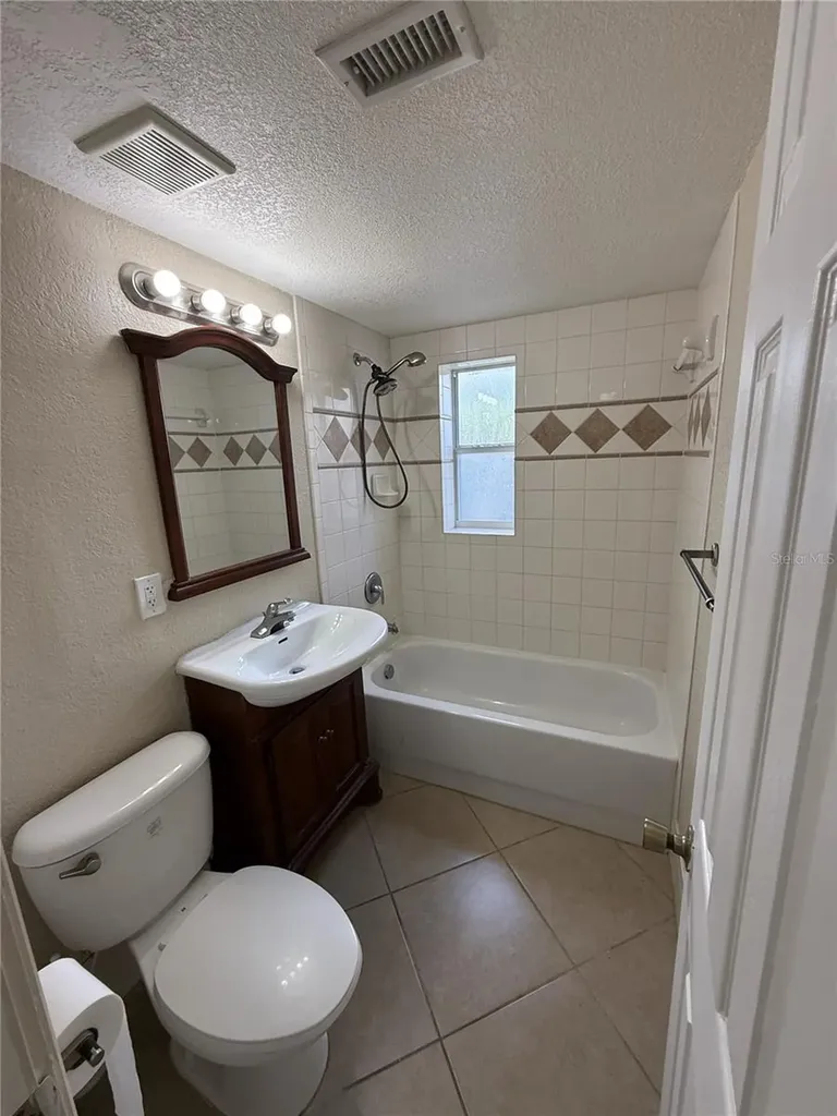 1355 Drew Street Clearwater FL 33755
