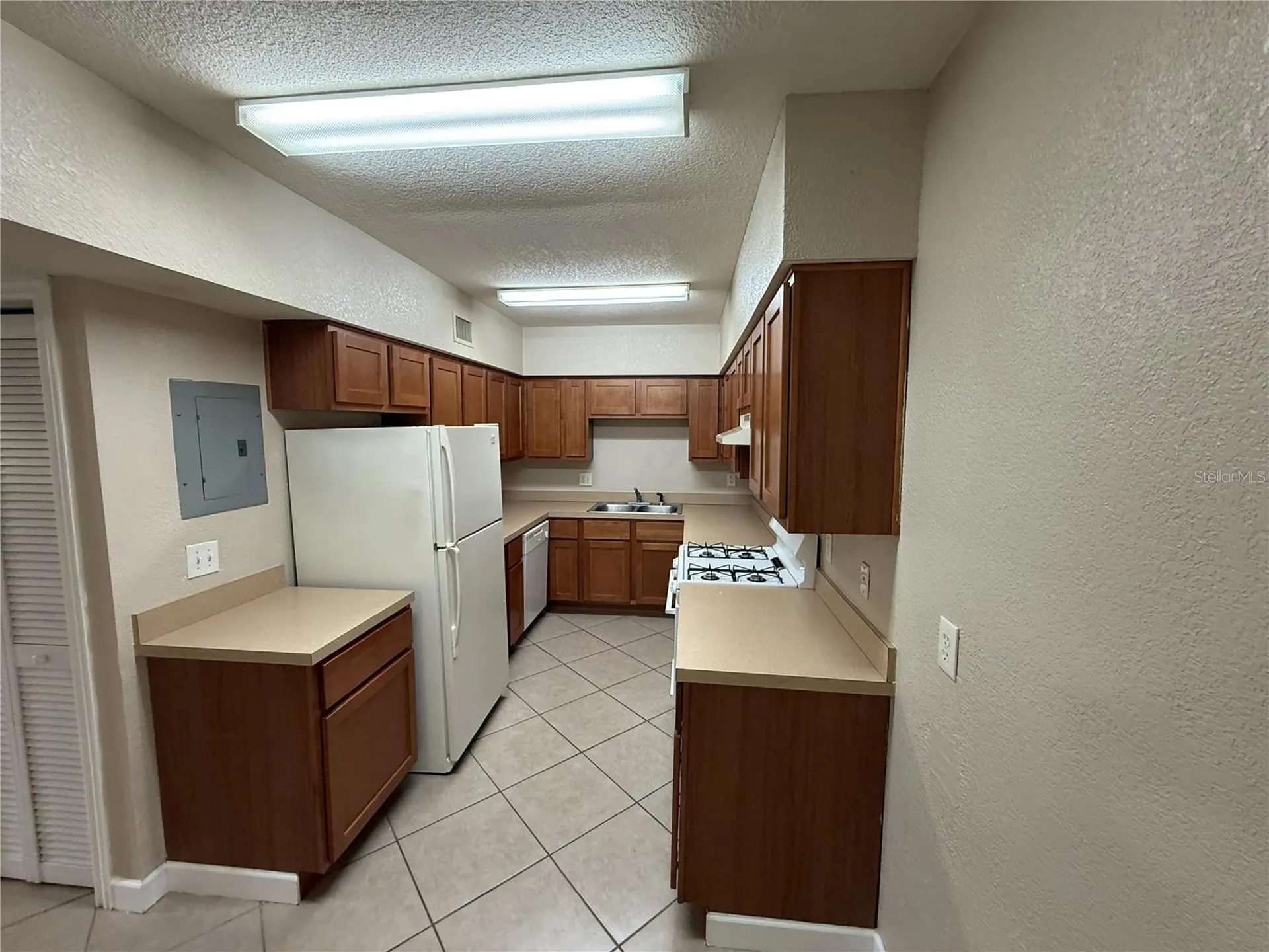 1355 Drew Street Clearwater FL 33755