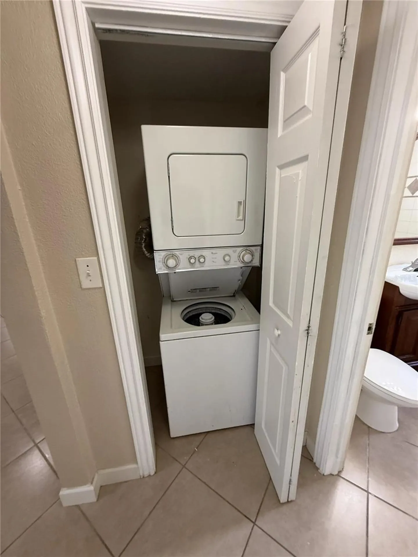 1355 Drew Street Clearwater FL 33755