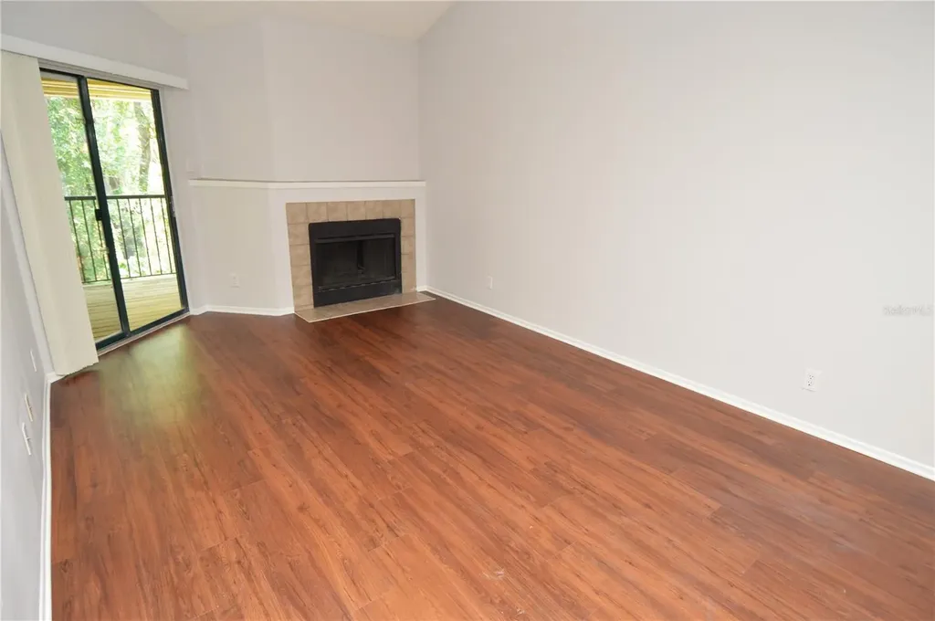 8630 Mallard Reserve Drive Tampa FL 33614