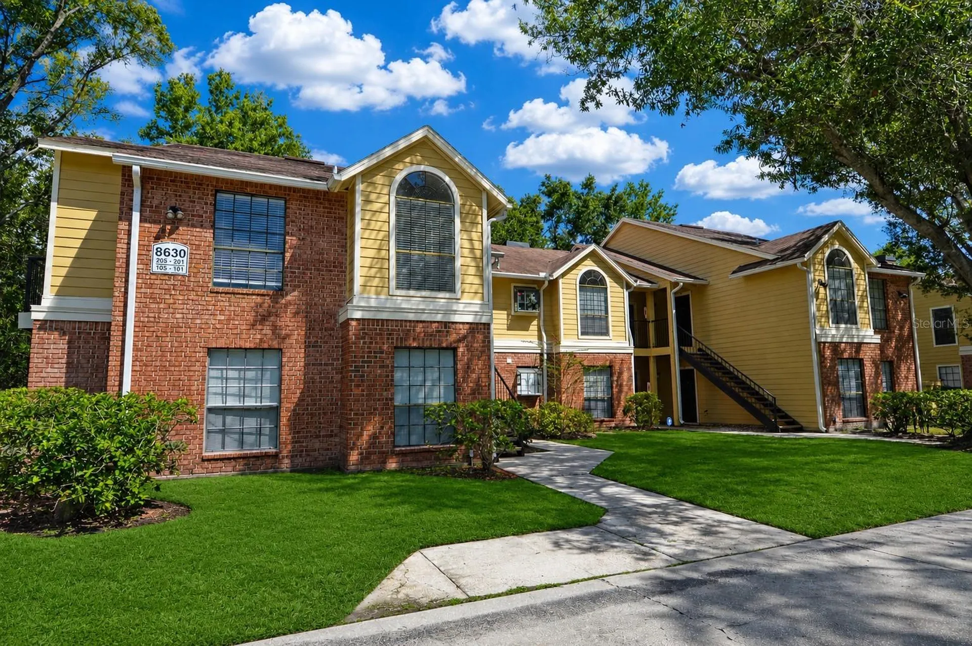 8630 Mallard Reserve Drive Tampa FL 33614