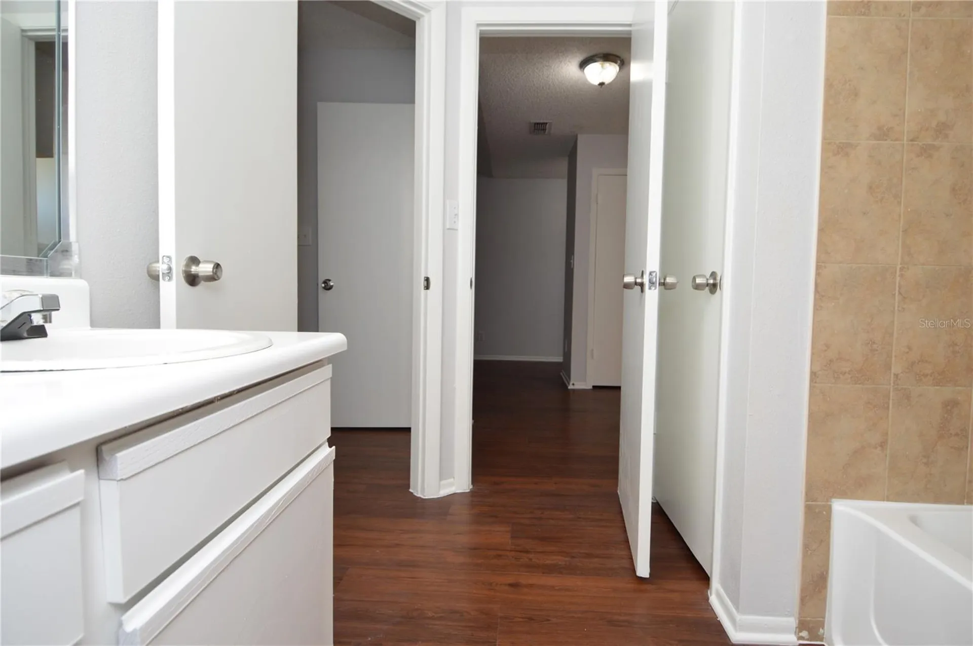 8630 Mallard Reserve Drive Tampa FL 33614