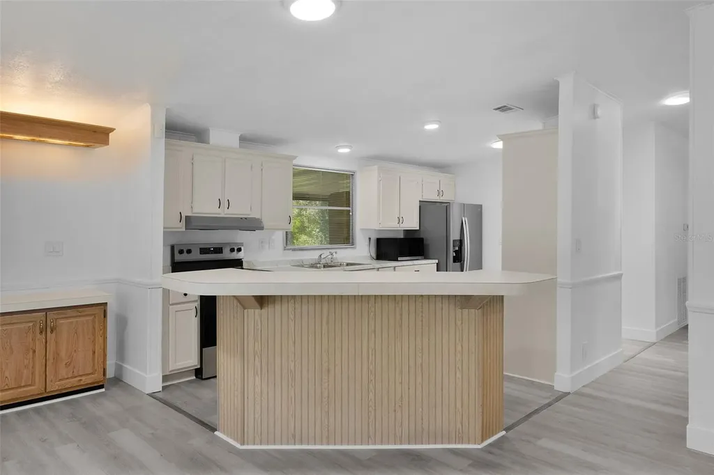 27817 W Pelican Isle Drive Leesburg FL 34748