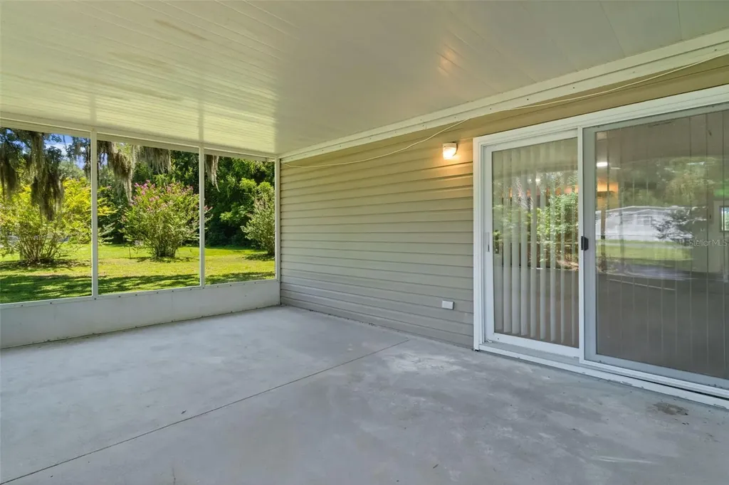 27817 W Pelican Isle Drive Leesburg FL 34748