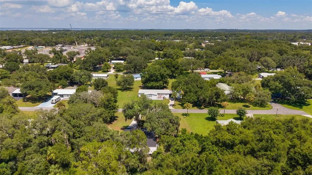 27817 W Pelican Isle Drive Leesburg FL 34748