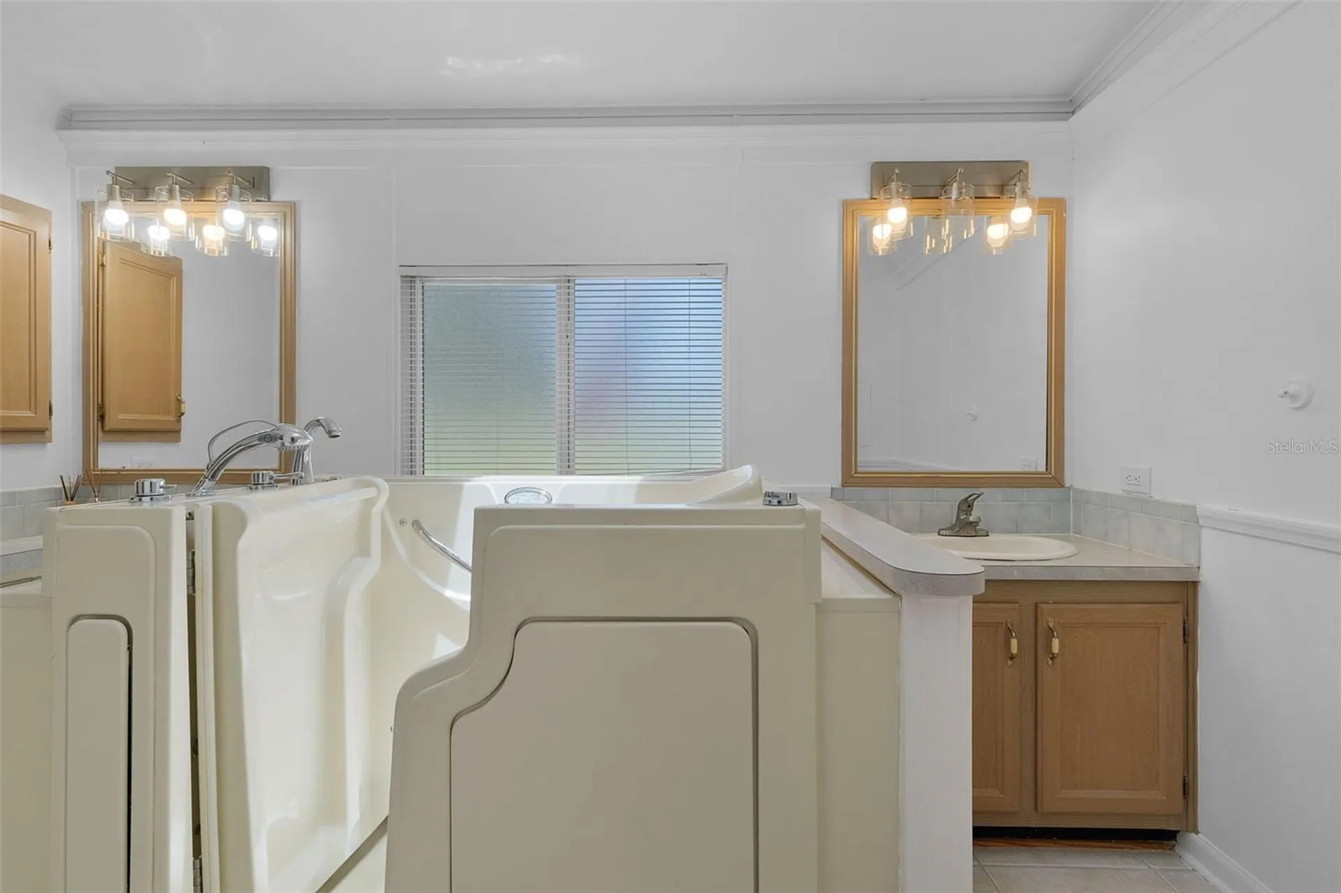 27817 W Pelican Isle Drive Leesburg FL 34748