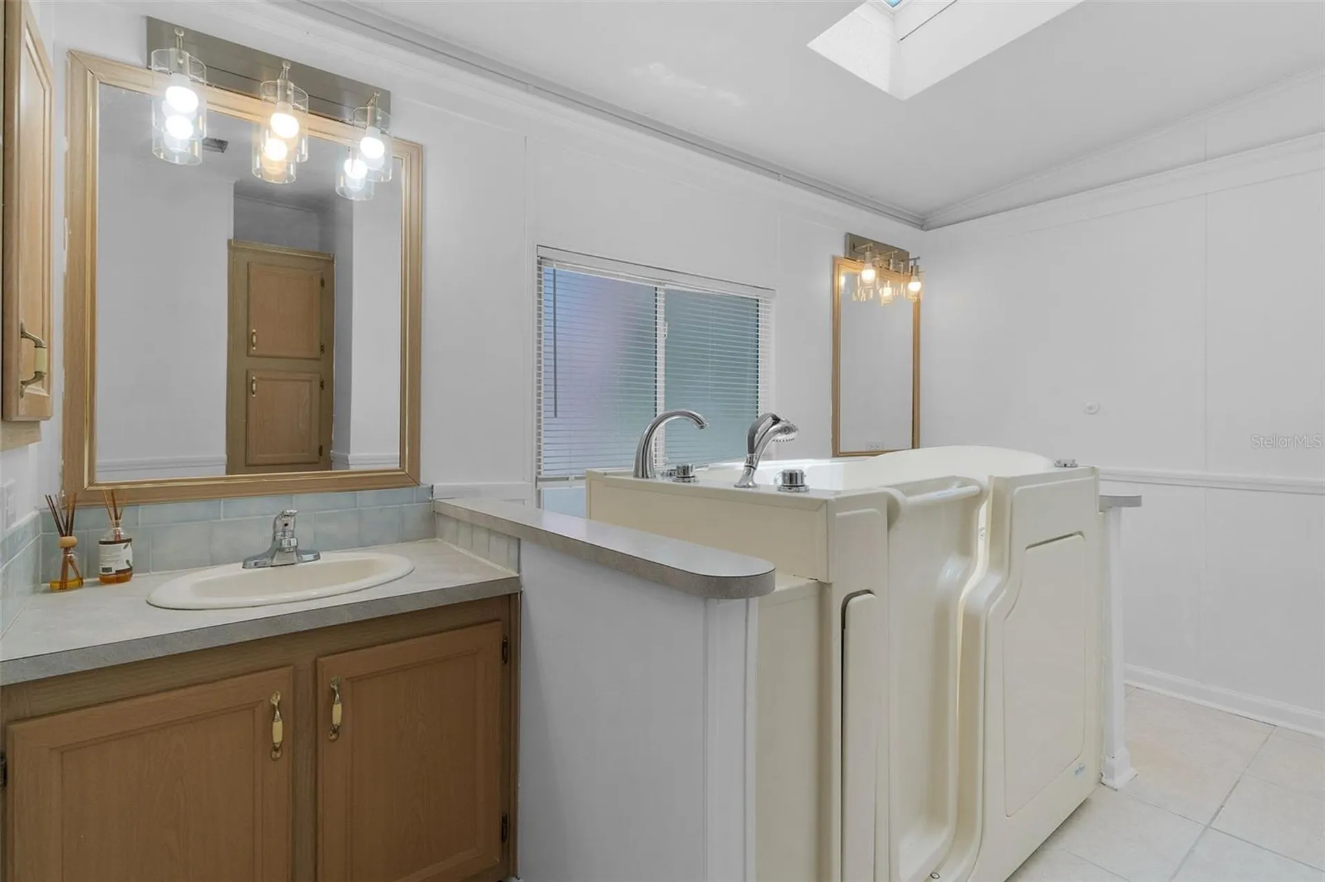 27817 W Pelican Isle Drive Leesburg FL 34748