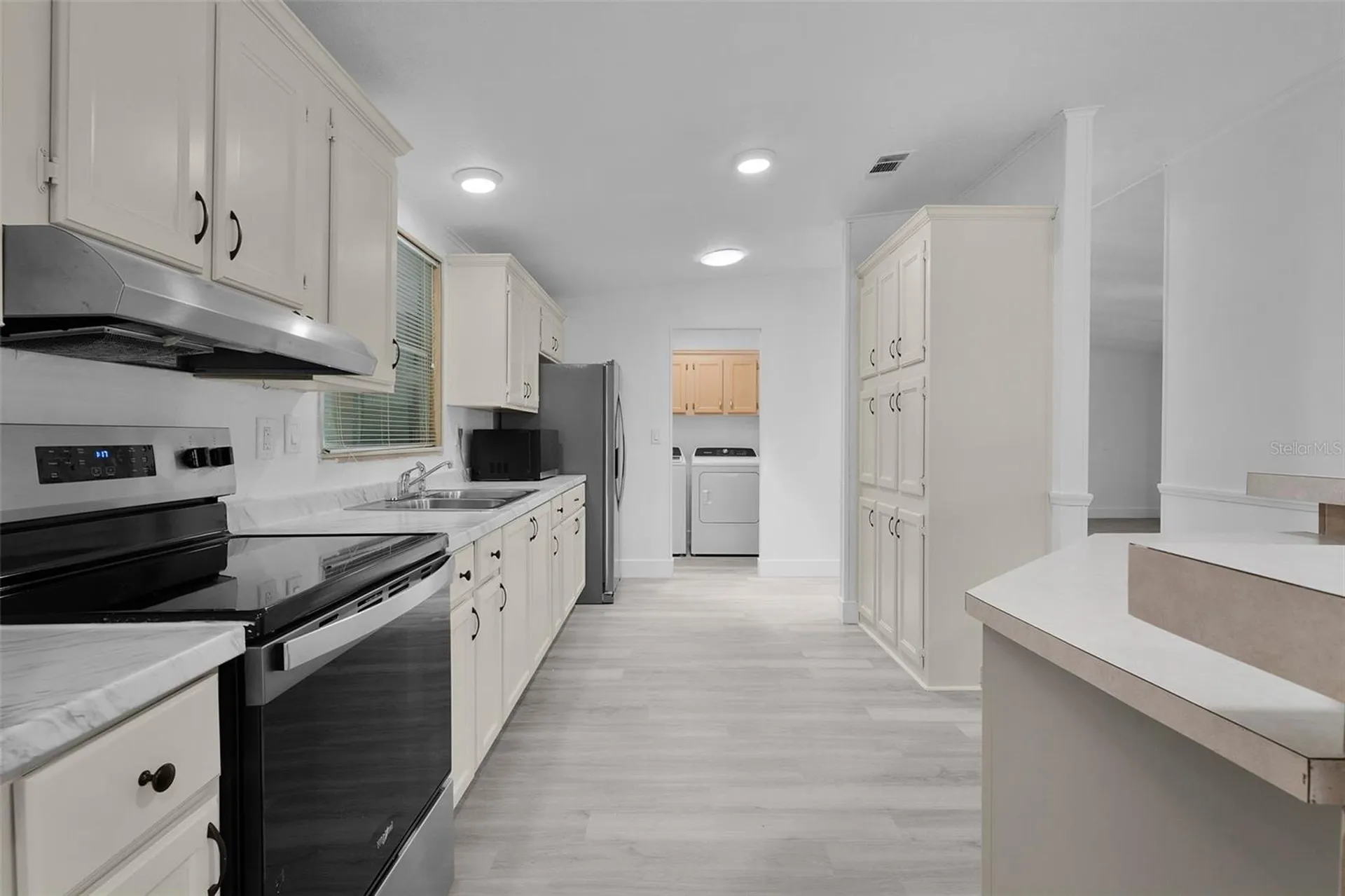 27817 W Pelican Isle Drive Leesburg FL 34748