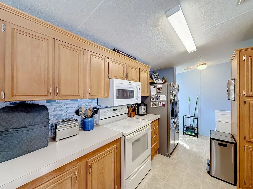 1660 Elkhart Circle Tavares FL 32778