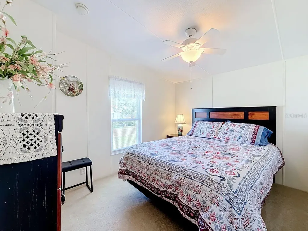 1660 Elkhart Circle Tavares FL 32778
