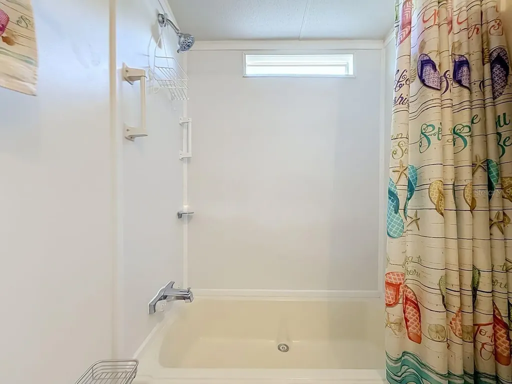 1660 Elkhart Circle Tavares FL 32778