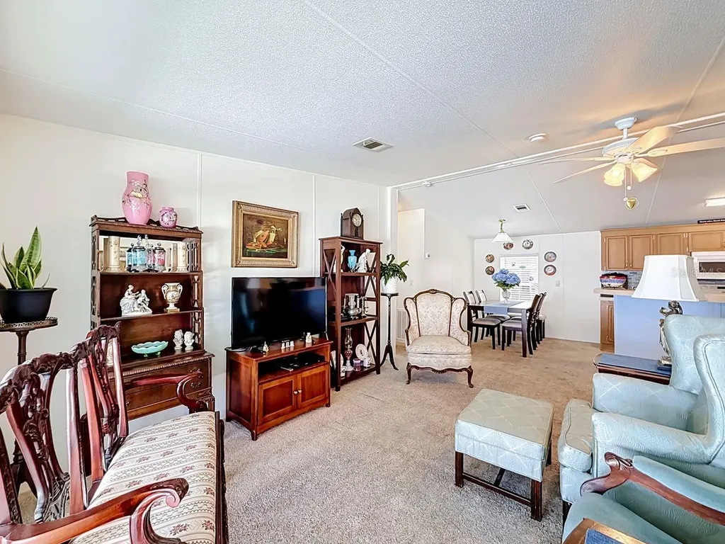 1660 Elkhart Circle Tavares FL 32778
