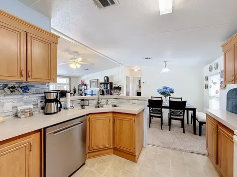 1660 Elkhart Circle Tavares FL 32778