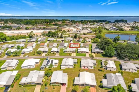 1660 Elkhart Circle Tavares FL 32778