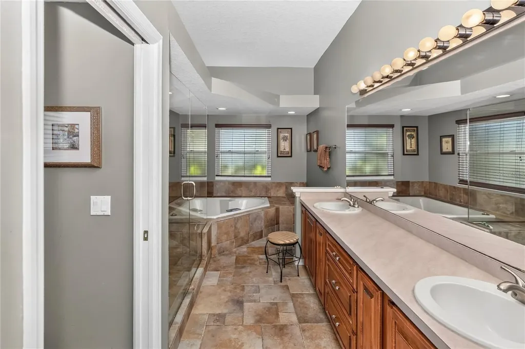 1907 Westbourne Drive Oviedo FL 32765