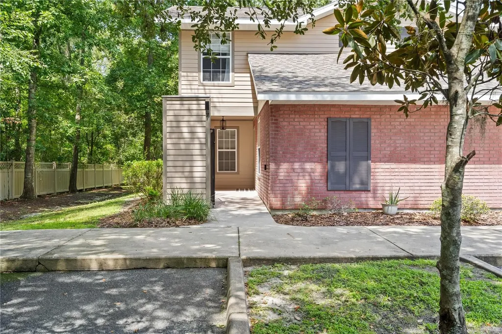 1215 NW 55th Street NW Gainesville FL 32605