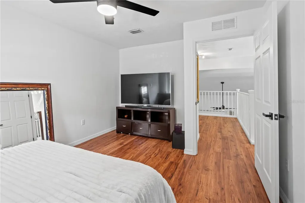 1215 NW 55th Street NW Gainesville FL 32605