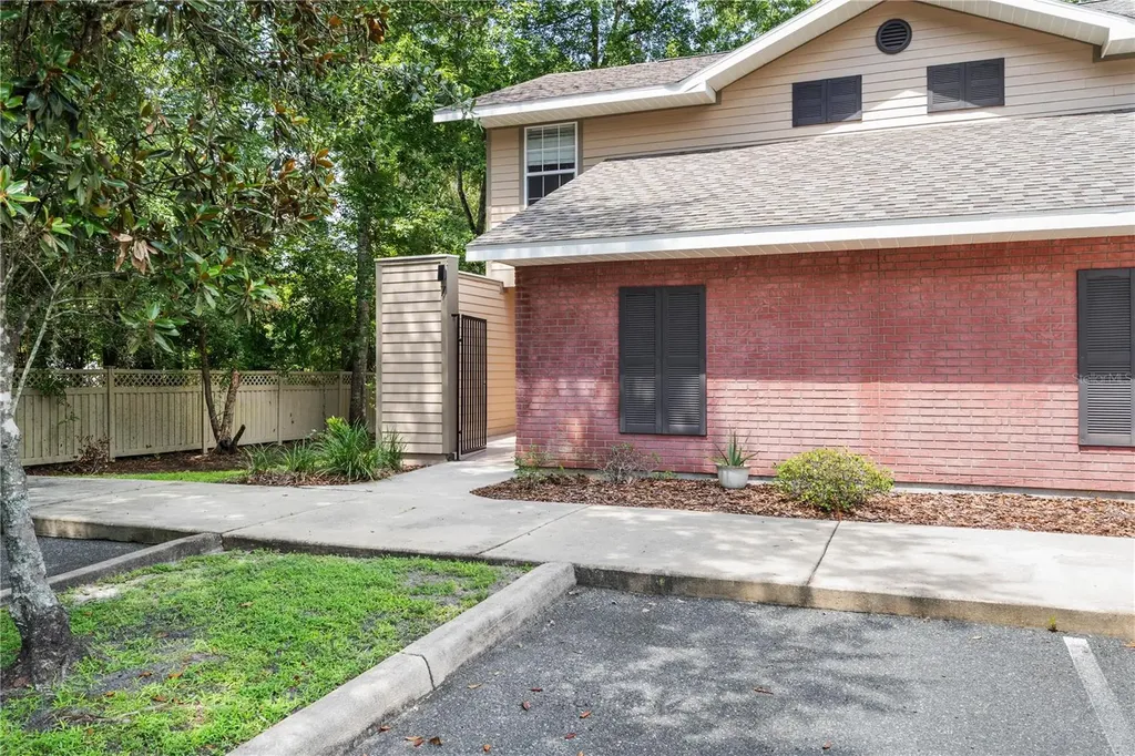 1215 NW 55th Street NW Gainesville FL 32605